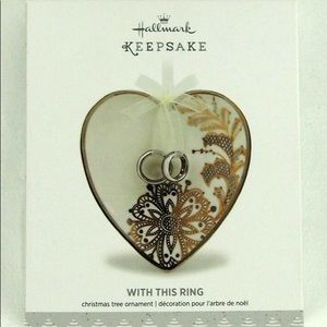 ❤️Hallmark 2017 With this Ring ornament/dish